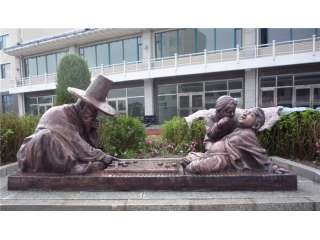 延吉广场锻铜雕塑