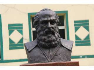 人物纪念头像雕塑