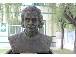 爱因斯坦头像雕塑