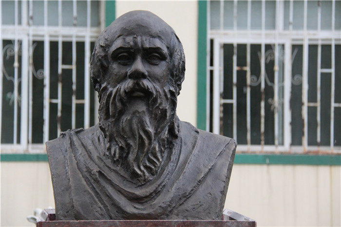 人物头部铸铜雕塑