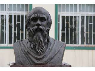 人物头部铸铜雕塑