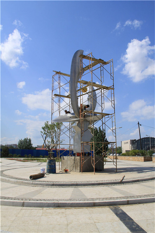 不锈钢大型雕塑