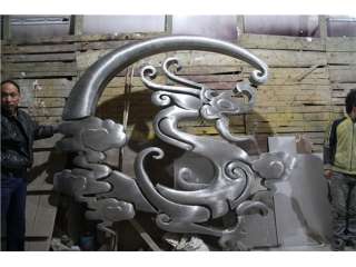 白钢彩钢不锈钢雕塑