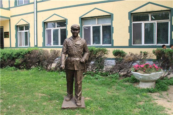 人物名人雕塑 (31)