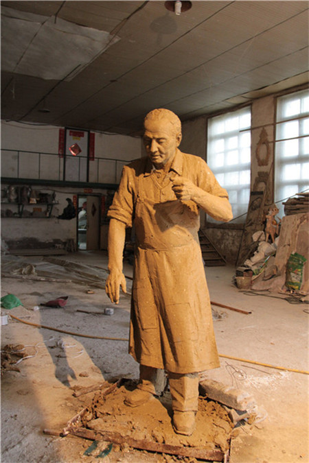 泥稿人物雕塑
