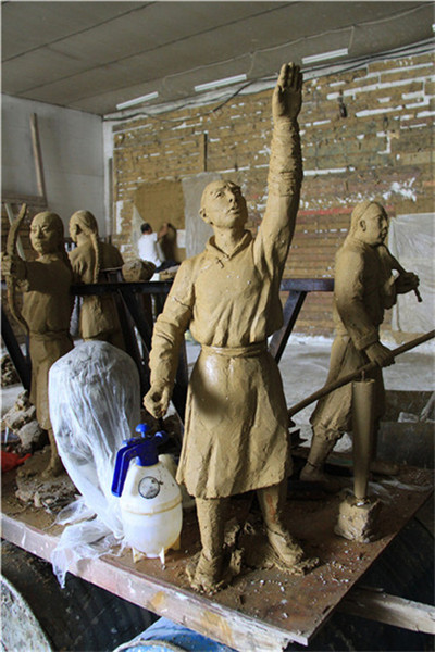 泥稿人物雕塑