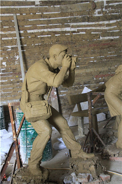 泥稿人物雕塑