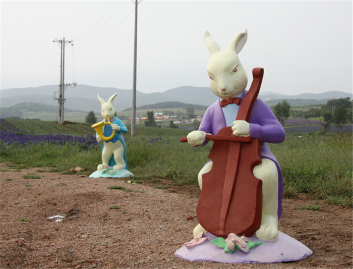 彩绘卡通雕塑 (21)