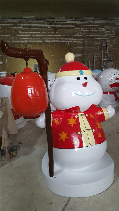 彩绘卡通雕塑 (16)