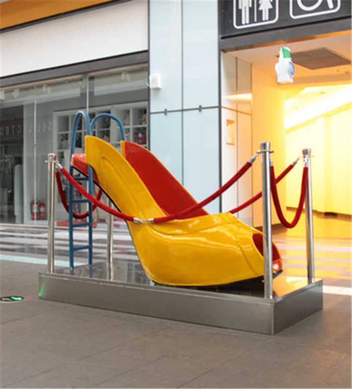 彩绘卡通雕塑 (26)