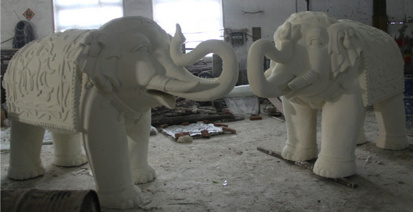 大象雕塑