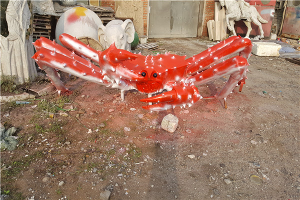 螃蟹造型雕塑